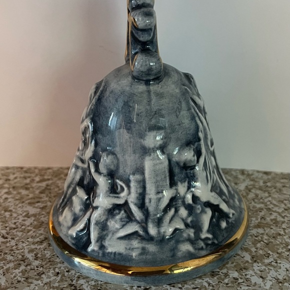 R. Capodimonte Bell Mint - Picture 4 of 6